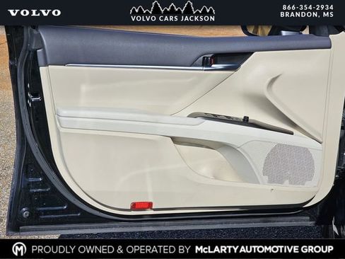 Used 2022 Toyota Camry LE w/ Cold Weather Package image 14