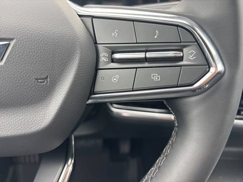 New 2026 Chevrolet Equinox LT w/ Convenience Package II FWD image 24
