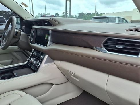 Used 2023 GMC Yukon Denali w/ Max Trailering Package AWD/4WD image 13
