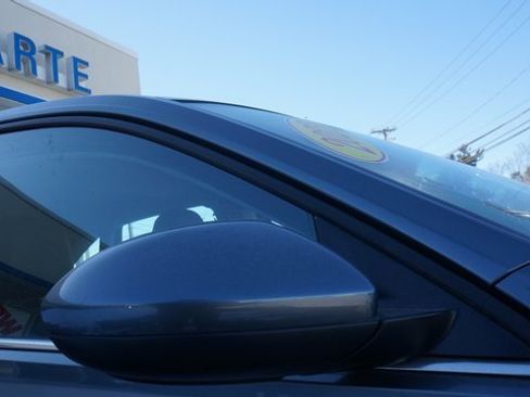 Certified 2023 Volkswagen Jetta SE w/ Panoramic Sunroof Package image 88