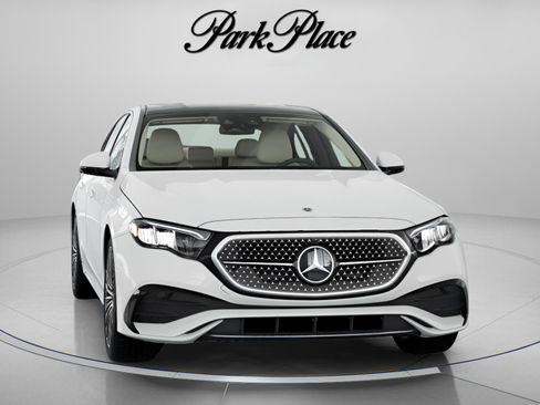 New 2026 Mercedes-Benz E 450 4MATIC Sedan image 33