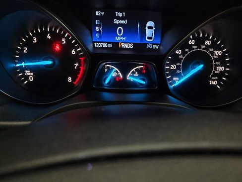 Used 2018 Ford Escape SE w/ SE Sport Appearance Package AWD/4WD image 23