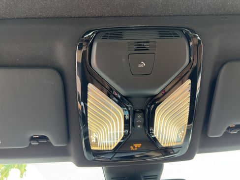 Used 2019 BMW 330i xDrive Sedan w/ Premium Package AWD/4WD image 37