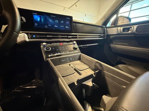 Used 2025 Hyundai Santa Fe SEL image 43