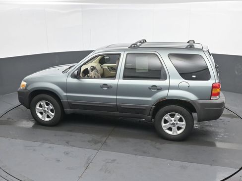 Used 2007 Ford Escape XLT image 32