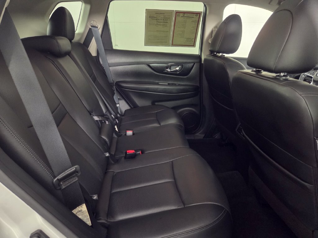 Used 2020 Nissan Rogue SL w/ Premium Package FWD image 28