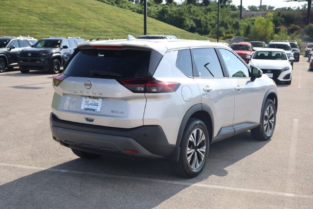Used 2023 Nissan Rogue SV AWD/4WD image 6