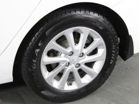 Used 2018 Hyundai Accent SEL image 11