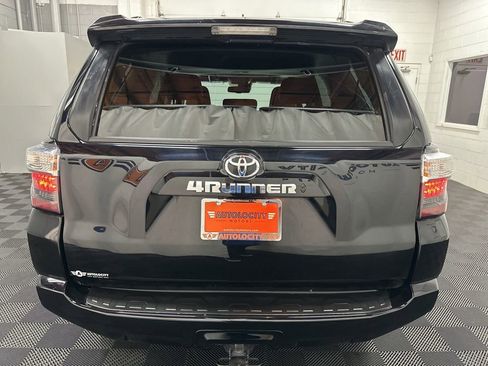 Used 2022 Toyota 4Runner SR5 Premium w/ Moonroof Package image 8