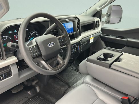 New 2026 Ford F250 XL w/ XL Chrome Package AWD/4WD image 11
