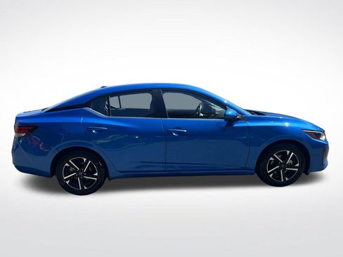 Used 2025 Nissan Sentra SV FWD image 6