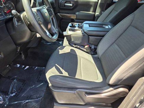 Used 2020 Chevrolet Silverado 1500 LT AWD/4WD image 14