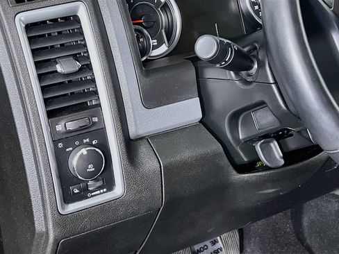 Used 2019 RAM 1500 Big Horn AWD/4WD image 9