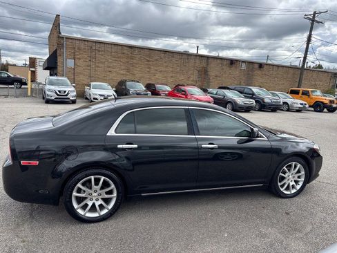 Used 2011 Chevrolet Malibu LTZ image 4