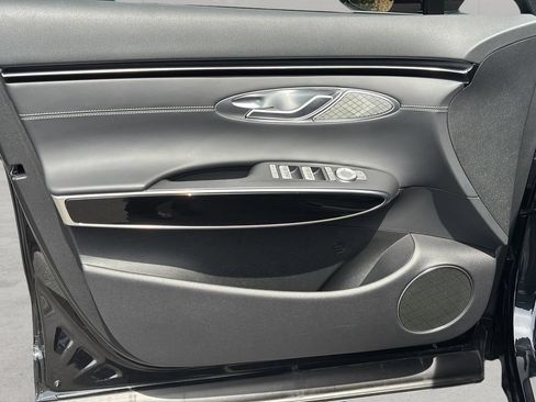 Certified 2026 Genesis GV70 2.5T AWD/4WD image 11