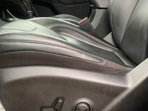 Used 2023 Jeep Cherokee Altitude Lux image 13