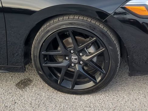 Used 2025 Honda Civic Sport image 11