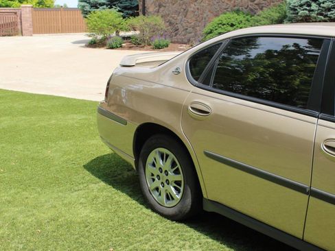 Used 2005 Chevrolet Impala w/ Preferred Equipment Group FWD image 23