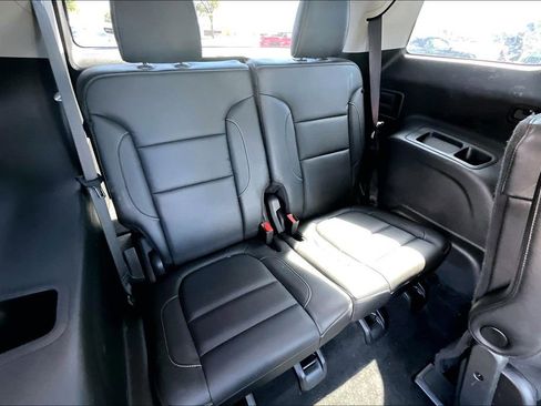 Used 2017 GMC Acadia SLT FWD image 29