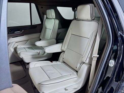 Used 2026 GMC Yukon Denali w/ Sun & Power Step Package AWD/4WD image 24