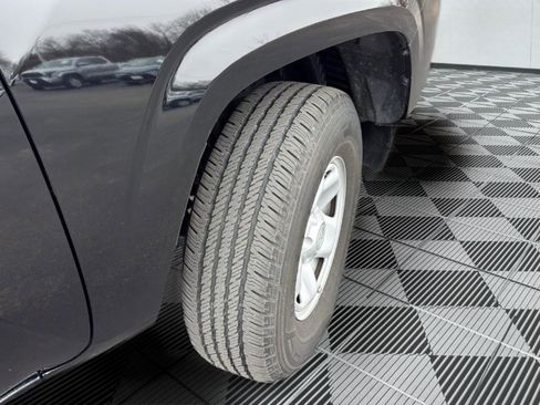 Used 2023 Toyota Tacoma SR image 17