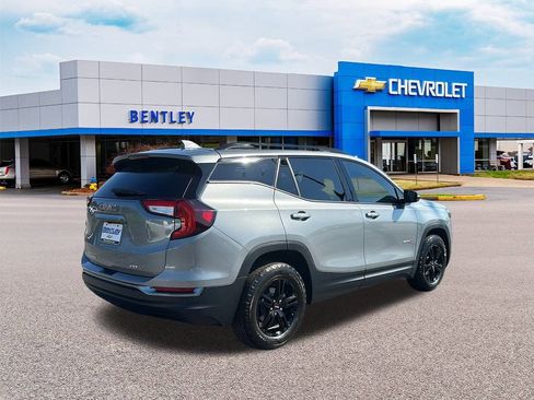 Used 2024 GMC Terrain AT4 image 5