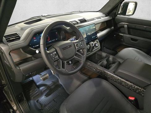 New 2026 Land Rover Defender 110 OCTA AWD/4WD image 18
