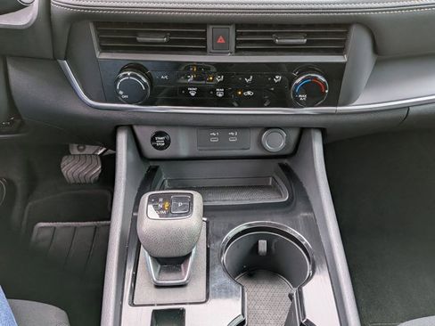 Certified 2025 Nissan Rogue S image 22