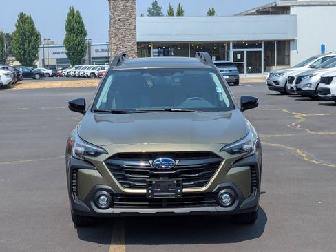 Used 2024 Subaru Outback Onyx Edition XT AWD/4WD image 8