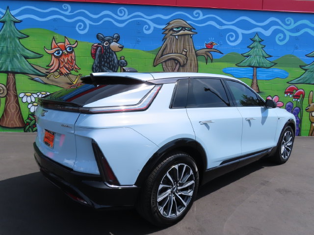 Certified 2024 Cadillac Lyriq Sport AWD/4WD image 4