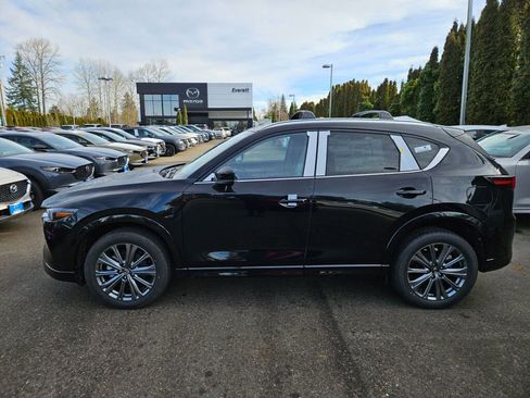 New 2025 MAZDA CX-5 Signature image 8