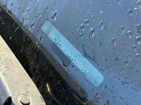 Used 2017 Honda Civic EX-T image 2