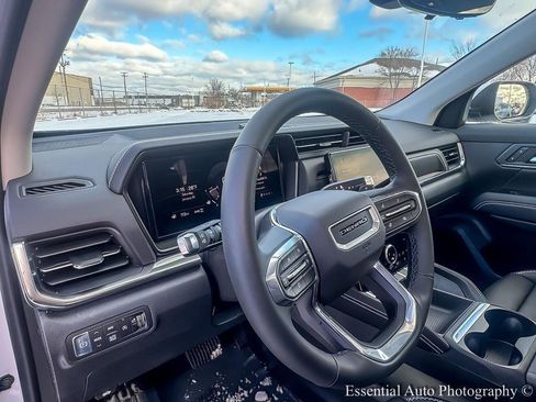 Used 2026 GMC Terrain Denali w/ LPO, Floor Liner Package image 19