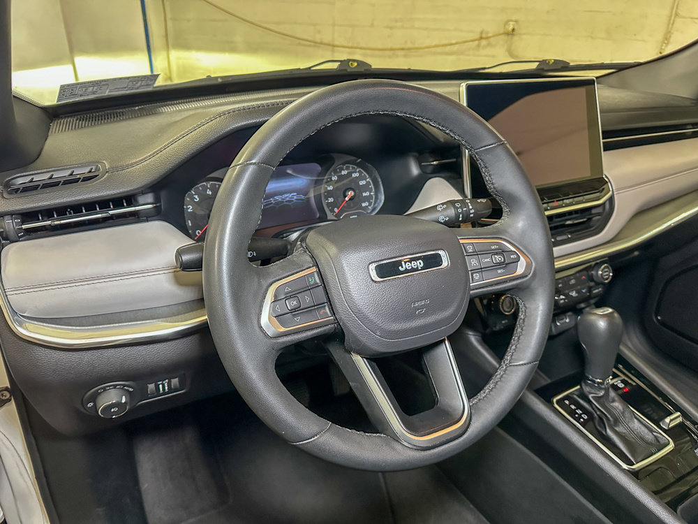 Used 2024 Jeep Compass Limited AWD/4WD image 21