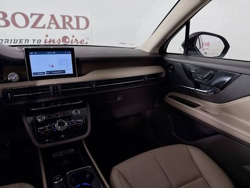 Certified 2022 Lincoln Corsair Reserve w/ Luxury Package FWD image 28
