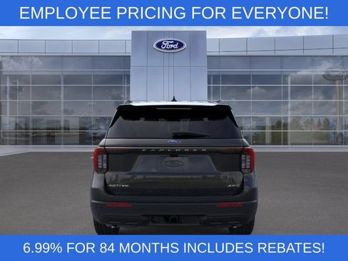New 2026 Ford Explorer Active AWD/4WD image 5