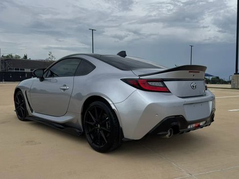 Used 2025 Toyota GR86 Premium RWD image 6