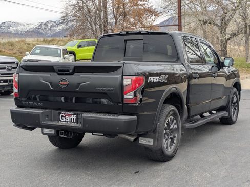 Used 2021 Nissan Titan PRO-4X w/ Pro-4x Convenience Package image 3