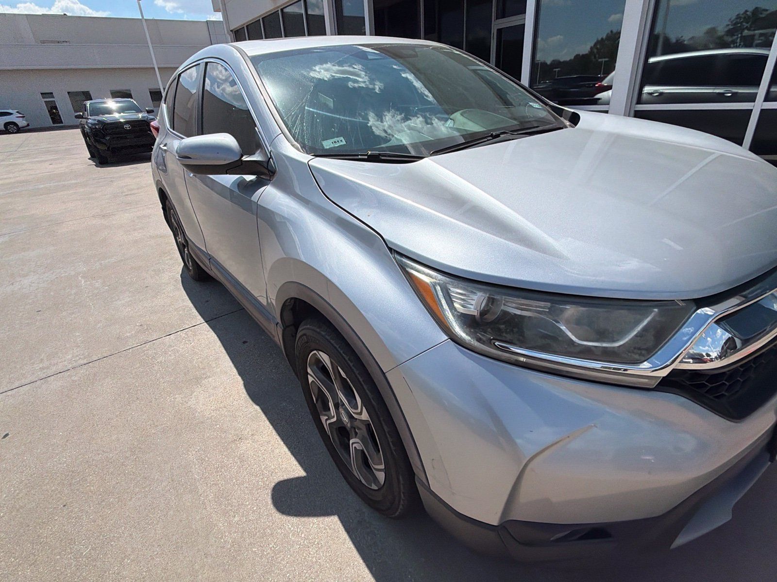 Used 2018 Honda CR-V EX image 3