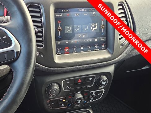 Used 2017 Jeep Compass Trailhawk w/ Leather Interior Group image 19