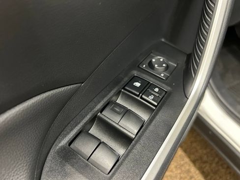 Used 2024 Toyota RAV4 LE AWD/4WD image 26