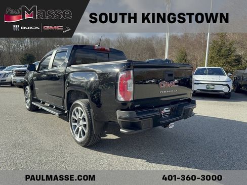 Used 2022 GMC Canyon Denali image 4