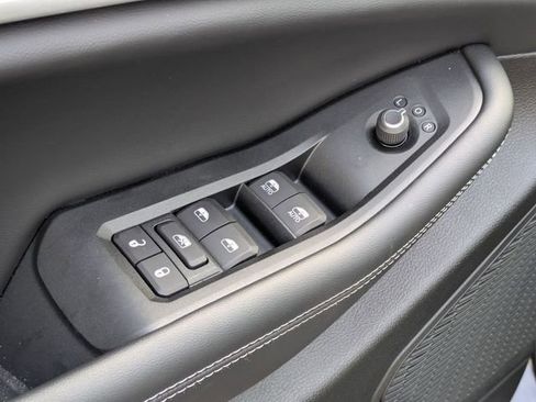 New 2026 Jeep Grand Cherokee 4WD image 10