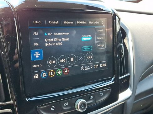Used 2023 Chevrolet Traverse LT AWD/4WD image 18