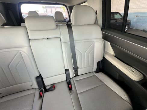 Used 2025 Hyundai Santa Fe SEL image 39