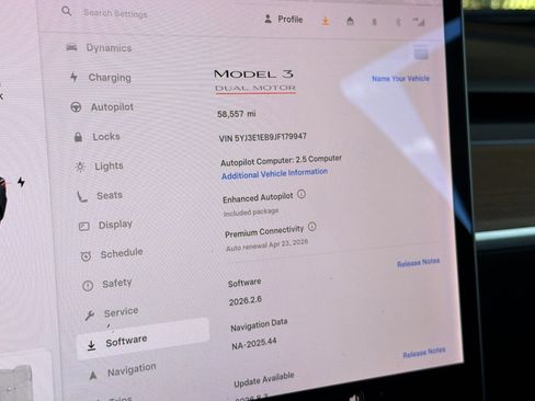 Used 2018 Tesla Model 3 Long Range AWD/4WD image 34