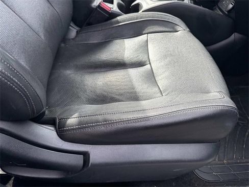 Used 2018 Nissan Rogue SL image 14