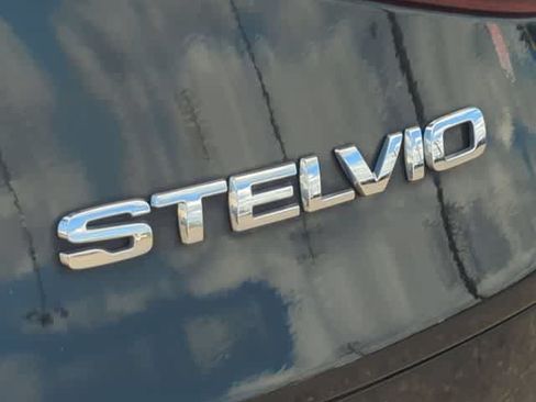Used 2021 Alfa Romeo Stelvio Ti AWD/4WD image 13