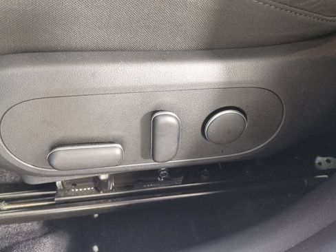 Used 2025 Hyundai Kona SEL FWD image 23