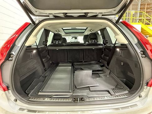Used 2024 Volvo XC90 B5 Core w/ Protection Package Premier AWD/4WD image 56